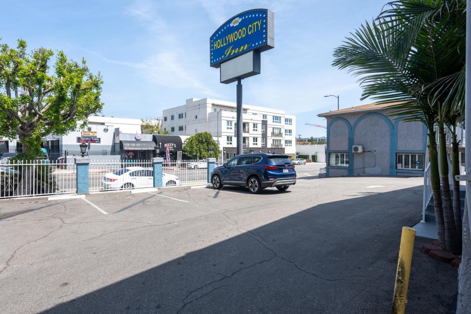 Hollywood City Inn — Fotos 1